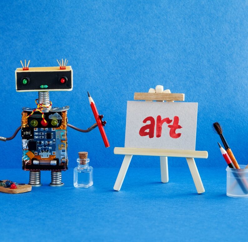 Robot confuso a la hora de dibujar o pintar arte